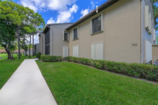 2 of 32 - 711 Sunny Pine Way B-2, Green Acres, FL