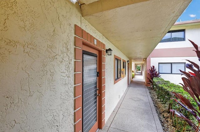 4 of 68 - 15401 Pembridge Ave 13, Delray Beach, FL
