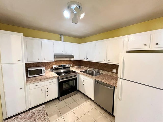 2 of 27 - 700 Se 2nd Ave 416, Deerfield Beach, FL