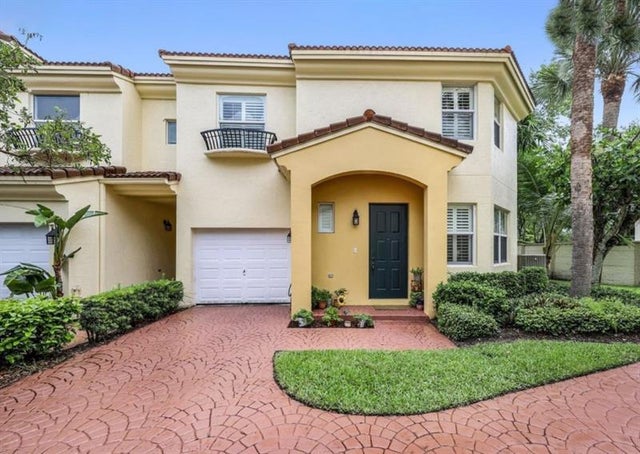 1 of 42 - 2932 Deer Creek Country Club Blvd 2932, Deerfield Beach, FL