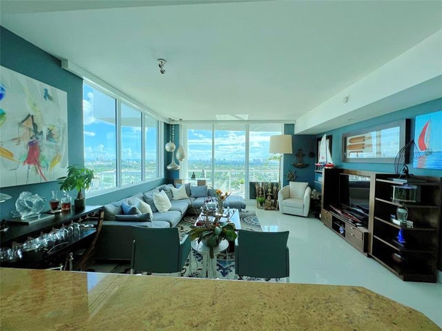 1 of 19 - 315 Ne 3rd Ave 2107, Fort Lauderdale, FL