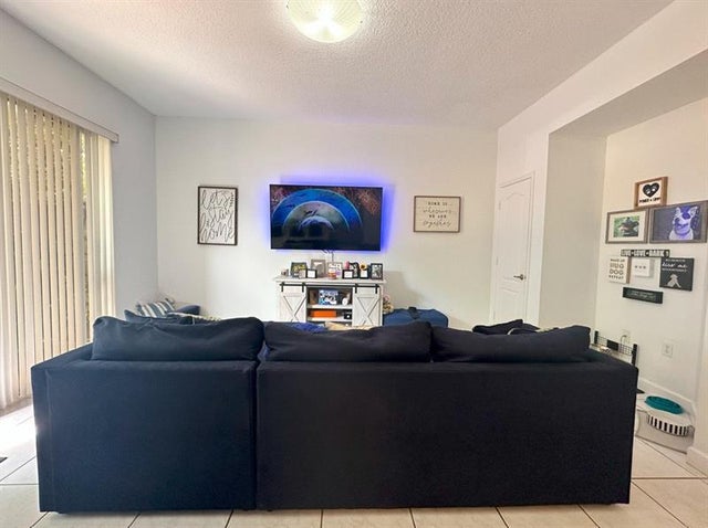 4 of 13 - 11964 Sw 81st Ln 11964, Miami, FL