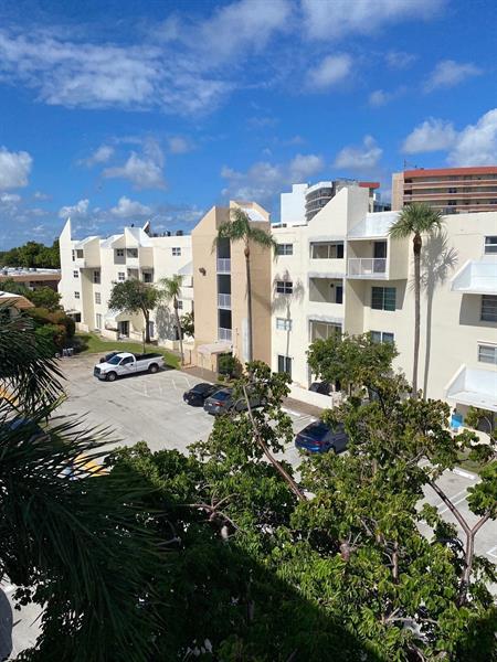 1 of 30 - 2850 Ne 14th Street Cswy 401 B, Pompano Beach, FL