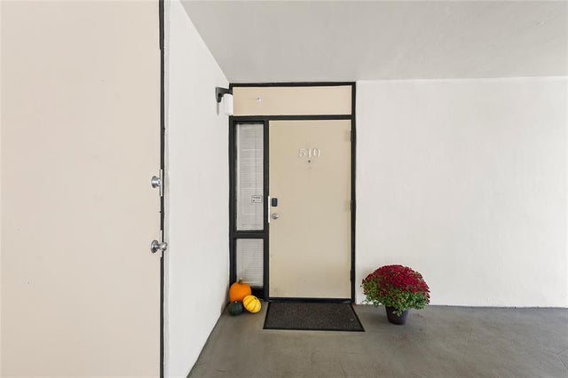 2 of 27 - 1401 S Federal Hwy 510, Boca Raton, FL