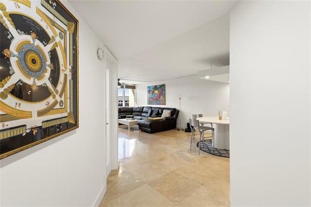 3 of 27 - 1401 S Federal Hwy 510, Boca Raton, FL