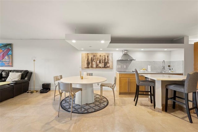 4 of 27 - 1401 S Federal Hwy 510, Boca Raton, FL