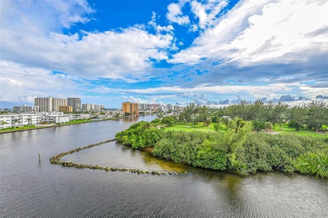 2 of 38 - 2880 Ne 14th Street Cswy 610, Pompano Beach, FL