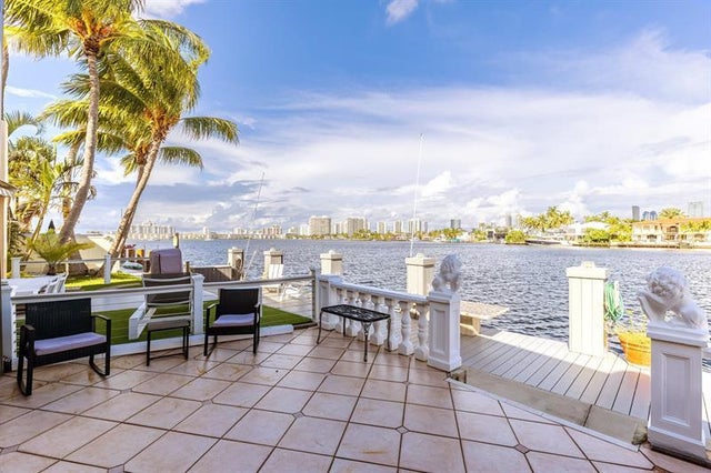 4 of 46 - 16503 Ne 27th Pl 19, North Miami Beach, FL