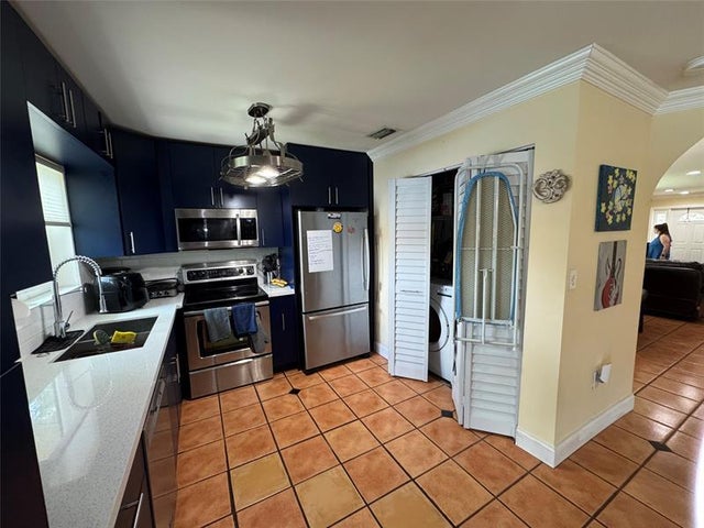 5 of 37 - 718 Sw 88th Ter 718, Plantation, FL