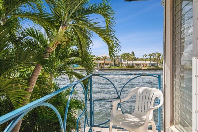 1 of 16 - 561 Bayshore Dr 1, Fort Lauderdale, FL