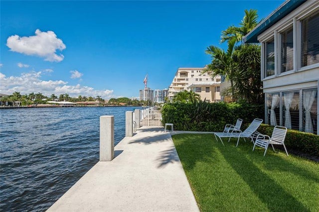 2 of 16 - 561 Bayshore Dr 1, Fort Lauderdale, FL