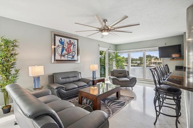 3 of 23 - 561 Bayshore Dr 1, Fort Lauderdale, FL