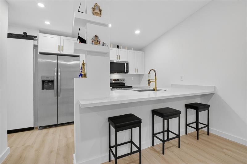 9430 Boca Cove Cir 214, Boca Raton