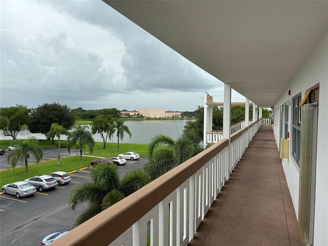 2 of 11 - 4053 Cornwall C 4053, Boca Raton, FL