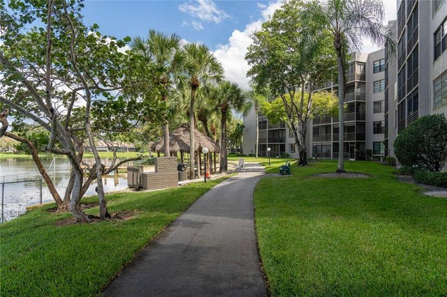 4 of 19 - 1101 Colony Point Cir 220, Pembroke Pines, FL