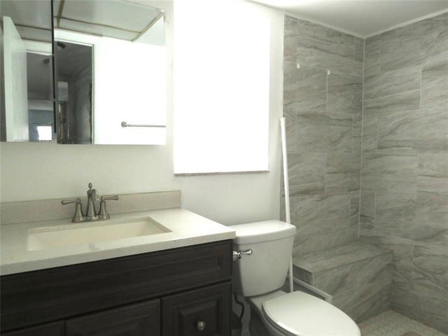 5 of 18 - 8460 Sunrise Lakes Blvd 307, Sunrise, FL