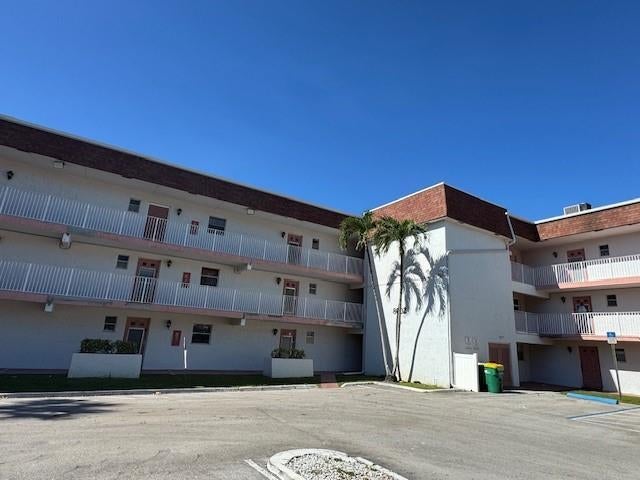 8002 Lagos De Campo Blvd B-306, Fort Lauderdale