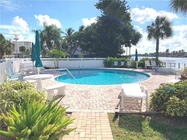4 of 63 - 1201 N Riverside Dr 12b, Pompano Beach, FL