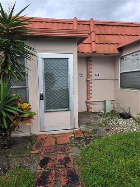 1 of 6 - 123 Seville 123, Delray Beach, FL