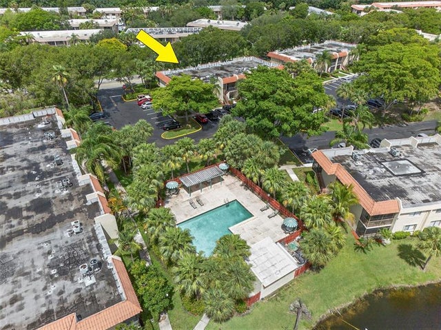 3 of 35 - 412 Lakeview Dr 202, Weston, FL