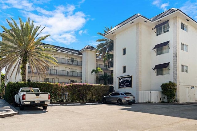 1 of 31 - 924 Se 2nd St 7, Fort Lauderdale, FL
