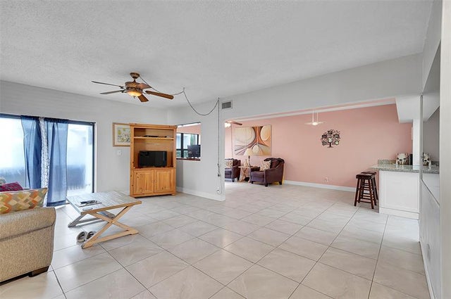 4 of 39 - 2774 S University Dr 10a, Davie, FL