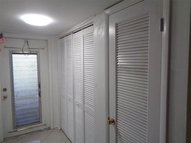 4 of 31 - 2831 E Sunrise Lks Dr 209, Fort Lauderdale, FL