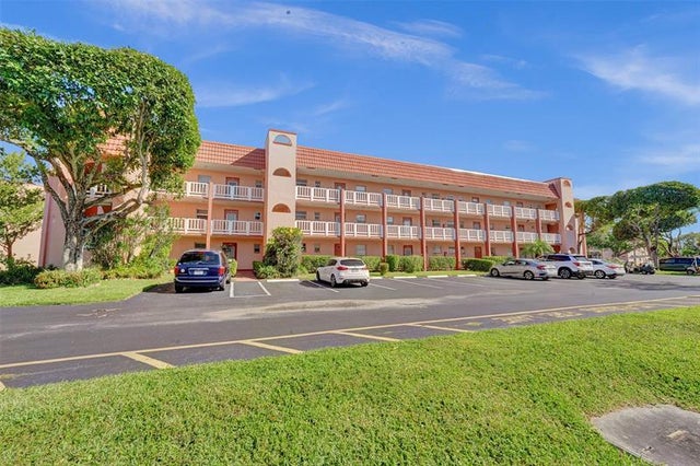 1 of 59 - 9421 Sunrise Lakes Blvd 206, Sunrise, FL