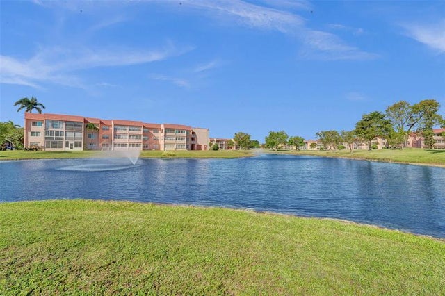 3 of 59 - 9421 Sunrise Lakes Blvd 206, Sunrise, FL