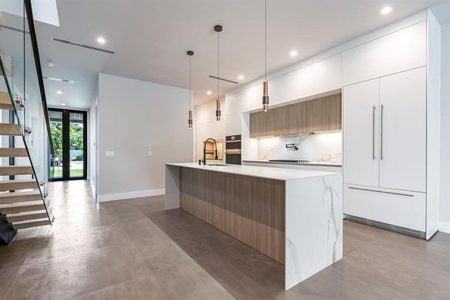 5 of 47 - 921 Ne 17th Ter A, Fort Lauderdale, FL