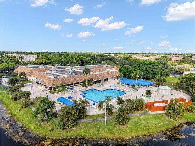 2 of 30 - 10101 Sunrise Lakes Blvd 204, Sunrise, FL