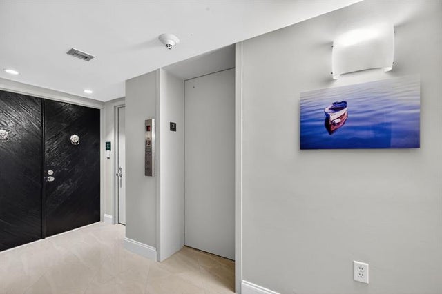 4 of 82 - 936 Intracoastal Dr 3c, Fort Lauderdale, FL