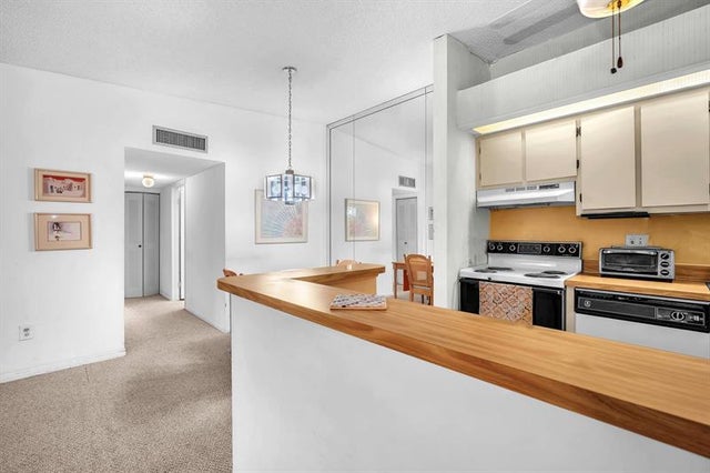 2 of 31 - 10419 E Clairmont Cir 205, Tamarac, FL