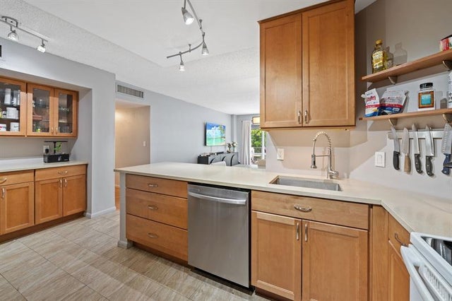 5 of 33 - 340 Sunset Dr 401, Fort Lauderdale, FL
