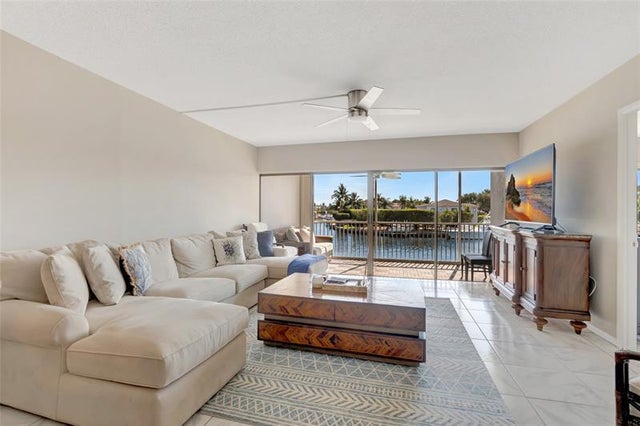 2 of 45 - 390 N Federal Hwy 202, Deerfield Beach, FL