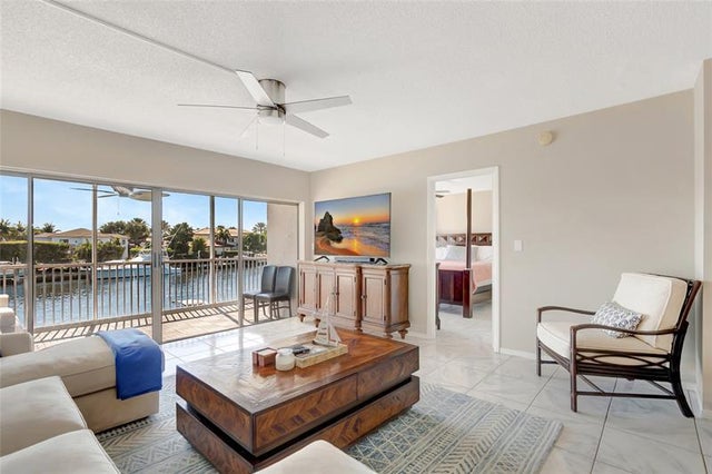 3 of 45 - 390 N Federal Hwy 202, Deerfield Beach, FL