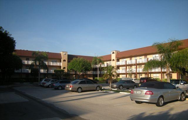1 of 28 - 9261 Sunrise Lakes Blvd 112, Sunrise, FL