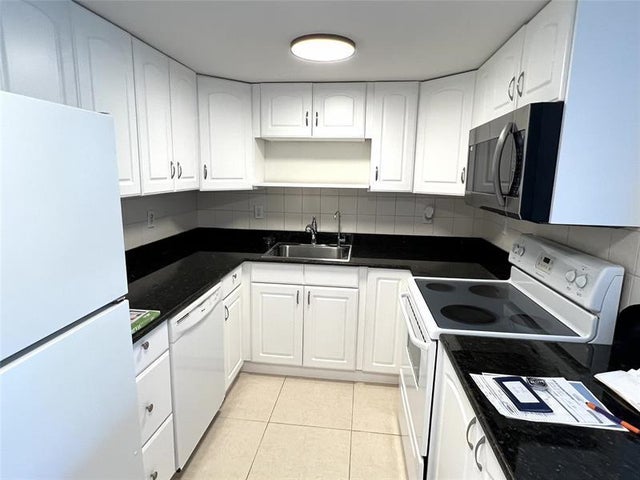 3 of 41 - 505 Ne 20th Ave 118, Deerfield Beach, FL