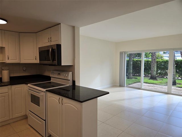4 of 41 - 505 Ne 20th Ave 118, Deerfield Beach, FL