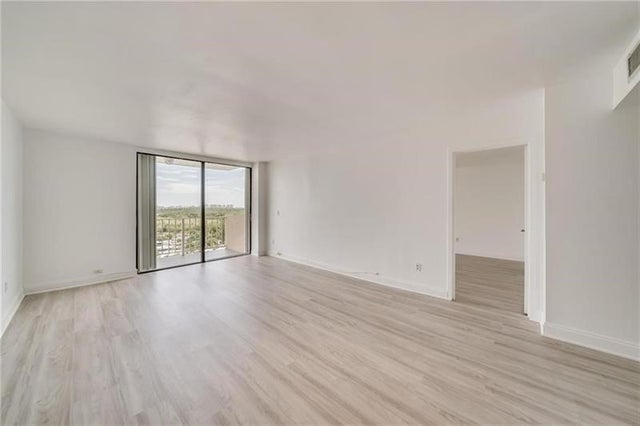 4 of 30 - 2350 Ne 135th St 1212, North Miami, FL