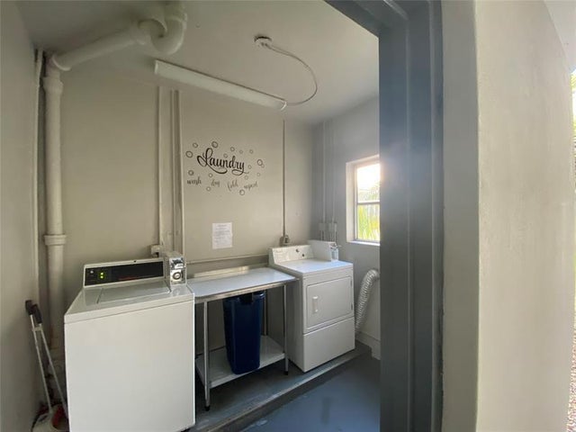 4 of 22 - 1001 Hillcrest Court 108, Hollywood, FL