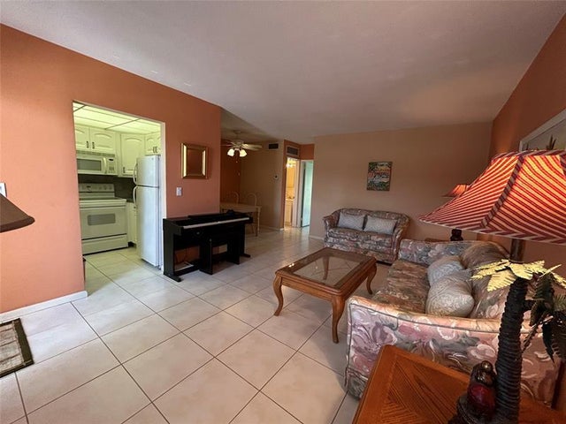 1 of 27 - 2050 Ne 39th St 207, Lighthouse Point, FL