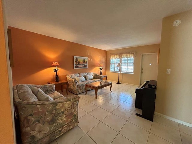 2 of 27 - 2050 Ne 39th St 207, Lighthouse Point, FL
