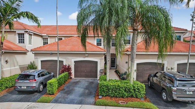 2 of 60 - 1291 Sorrento Dr 1291, Weston, FL