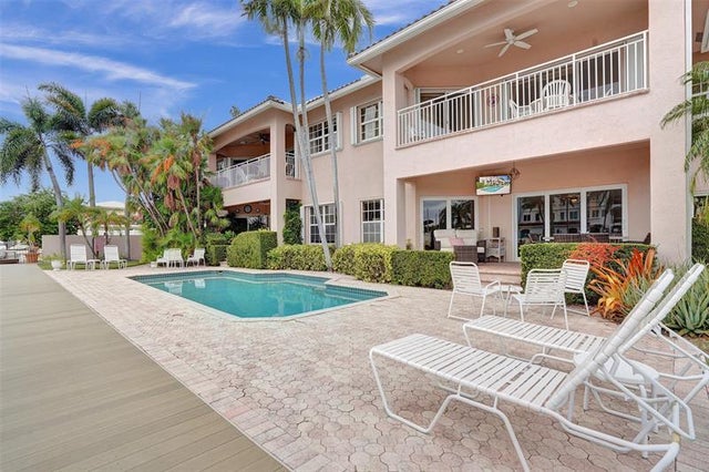 4 of 7 - 2770 Ne 15th 201, Fort Lauderdale, FL