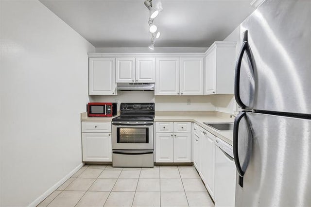 4 of 34 - 711 N Pine Island Rd 319, Plantation, FL
