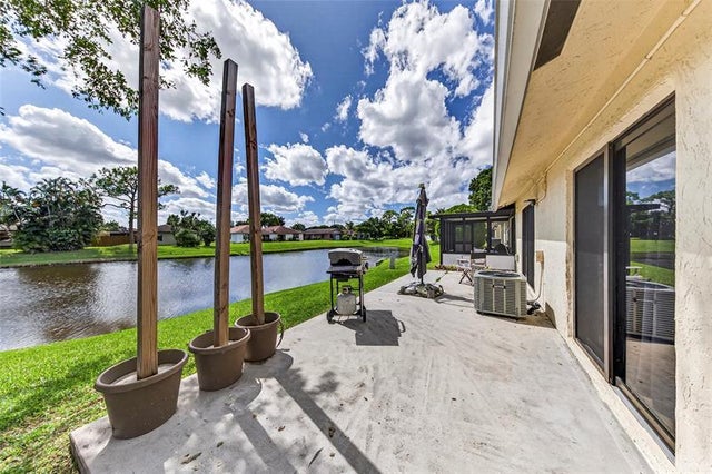 5 of 34 - 4916 Luqui Ct 26a, West Palm Beach, FL