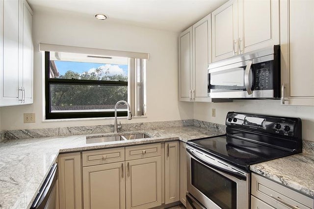 3 of 28 - 6021 Se Landing Way 7, Stuart, FL