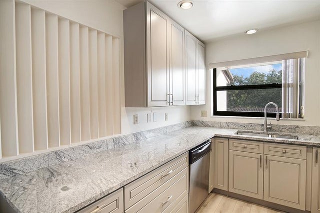 4 of 28 - 6021 Se Landing Way 7, Stuart, FL