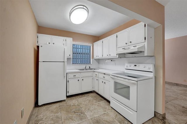1 of 25 - 2010 Fillmore St 202, Hollywood, FL